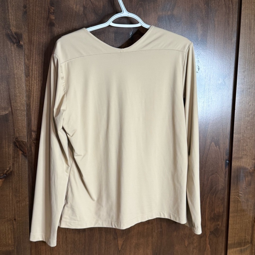 White Stag Women’s Size L 12/14 long sleeve v neck top cream colored nylon shirt - Picture 5 of 6